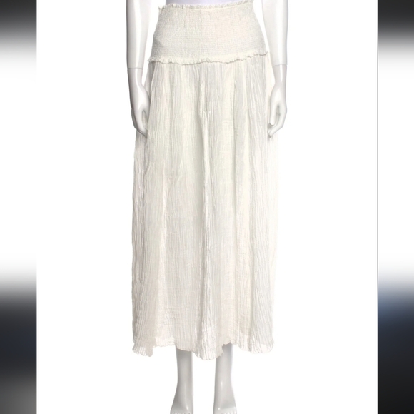 Ruffle Embellishment Midi Length Skirt Size: 2